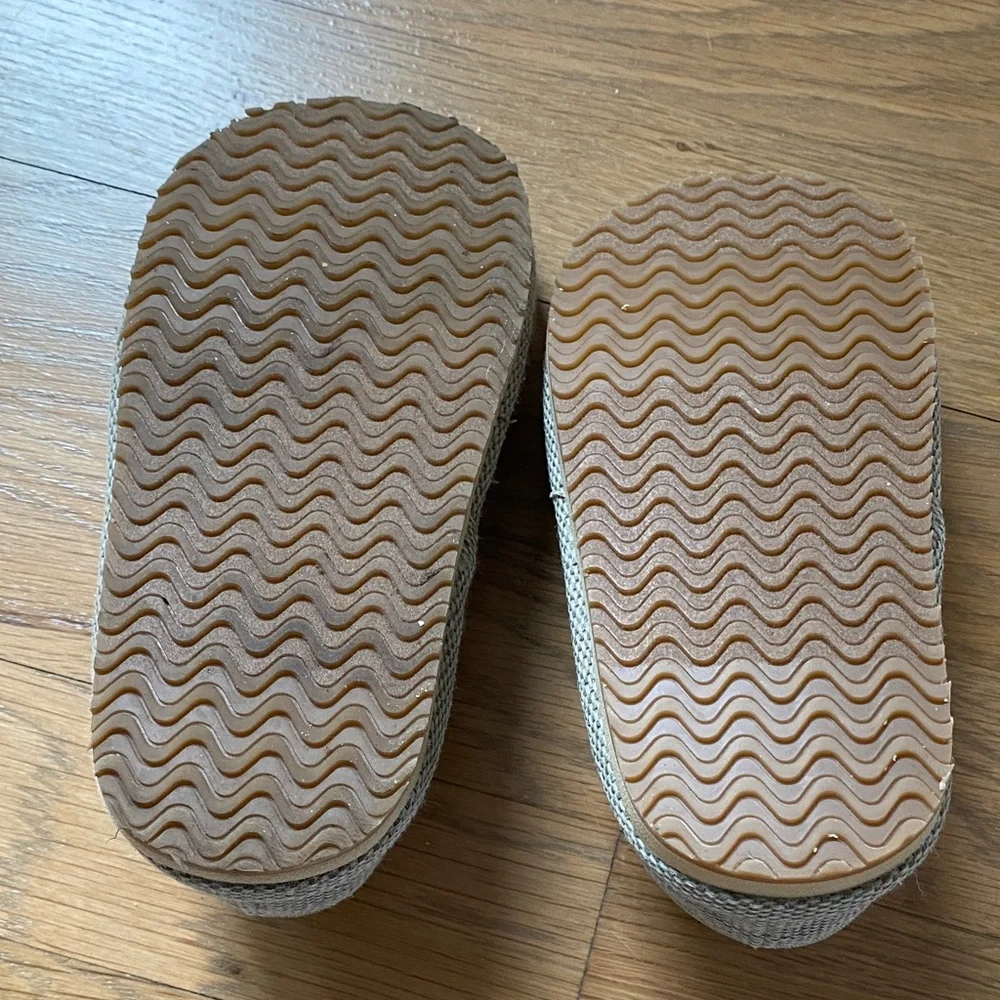 Place Kids Moccasins in Gray